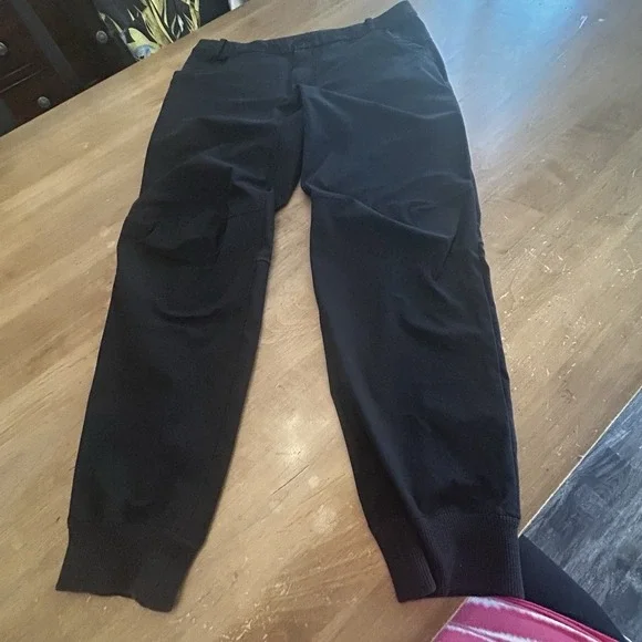 lululemon athletica Black Sweatpants Joggers - Picture 1 of 8